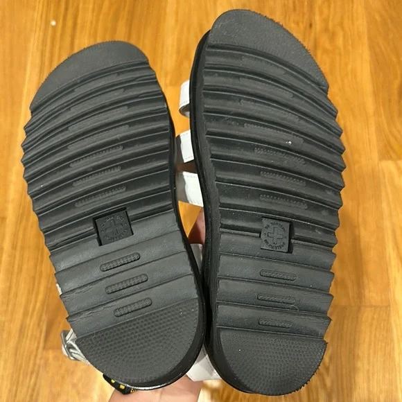 Avery Hydro strap sandals - Picture 3 of 4